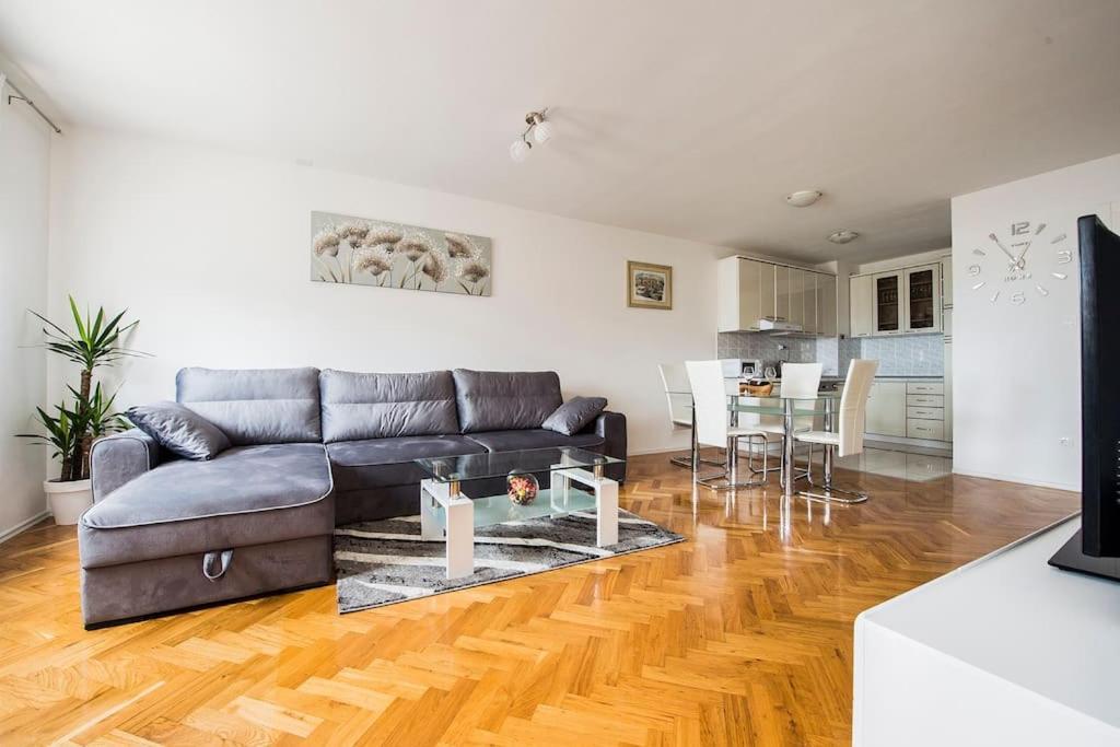 Apartment Jully Podstrana Exterior foto